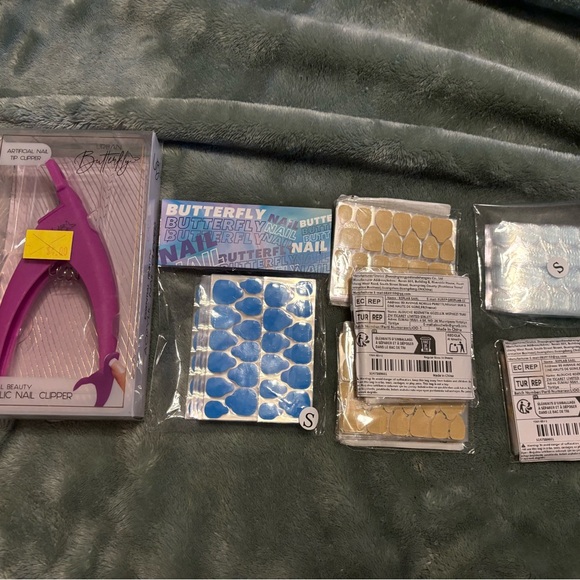 Nail Jelly Adhesive/Press-on Nail Clipper Bundle - Picture 1 of 3